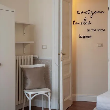 Piazza Nievo A Trastevere! Apt Con Balcone Rome Exterior photo